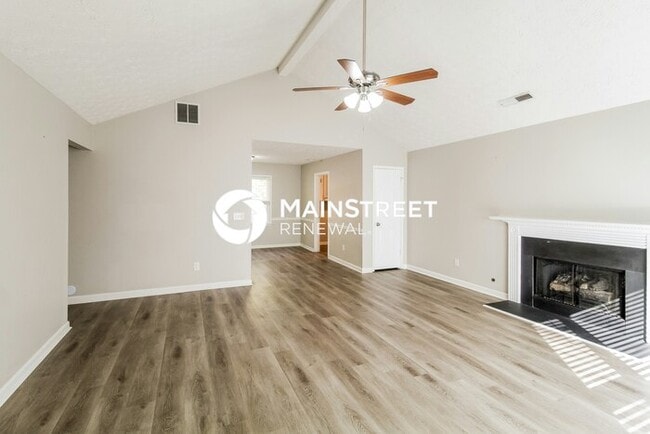 Photo - 3 Bedroom Pet-Friendly Home in Covington, ...