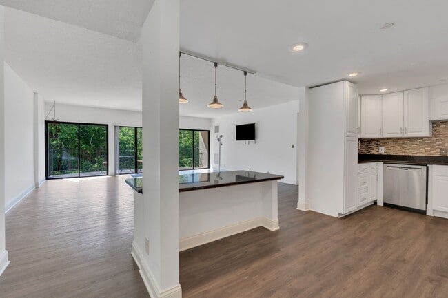 Photo - 6666 Brookmont Terrace Unit 307