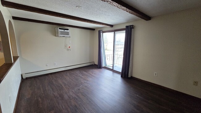 Photo - 194 Mead St