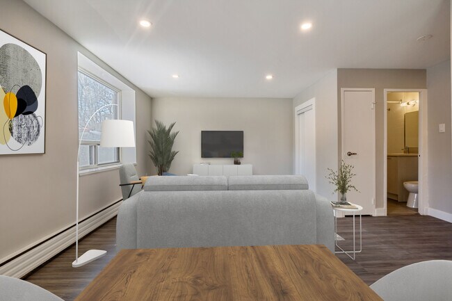 Photo - Roselawn Heights