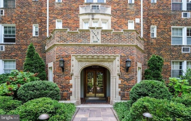 Photo - 3051 Idaho Ave NW Apartment Unit 211