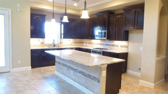 Photo - 21710 Avalon Queen Dr