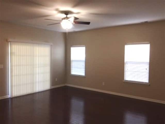 Photo - 183 Charlesfort Way