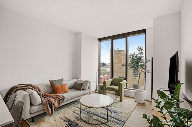 Building Photo - 1138 W Randolph St Unit 1304 Rental