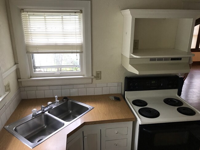 Photo - 3626 East 1st Street North