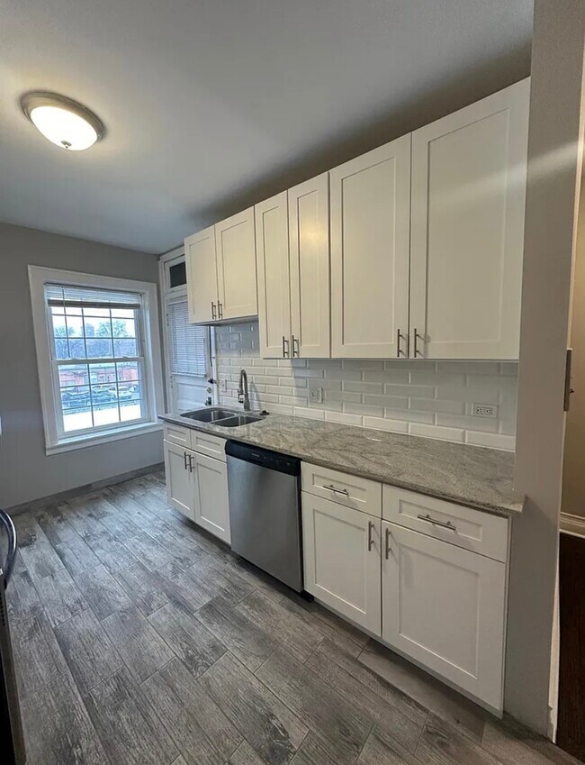 Photo - 31 N Brainard Ave