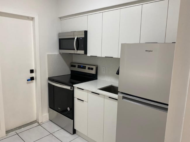 Photo - 2489 SW 27th St Unidad 9