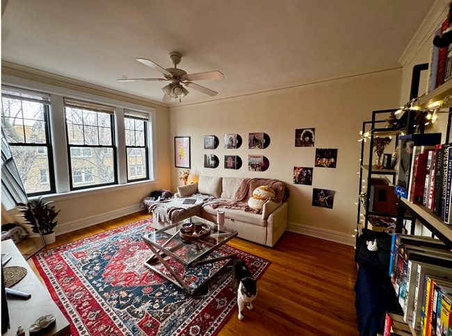 Photo - 1953 W Winnemac Ave Unit 3