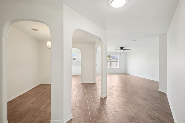 Photo - 11926 Panay Dr