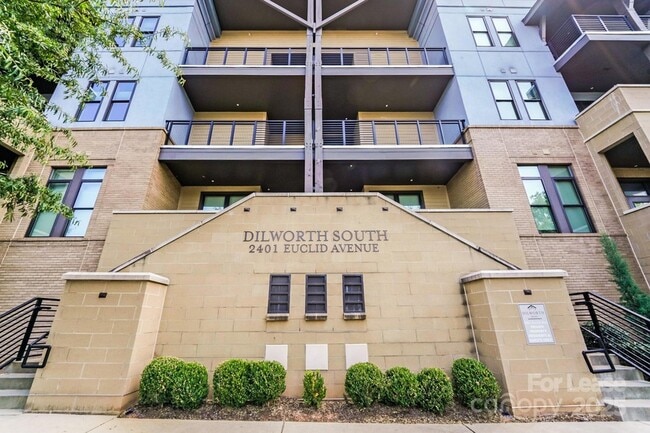 Building Photo - 2401 Euclid Ave Unit 106