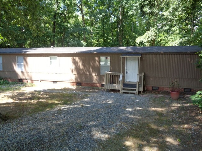 Building Photo - Location, location, location on this mobil... Rental