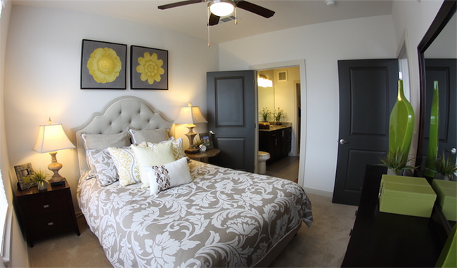 Building Photo - Artisan on 18th Rental