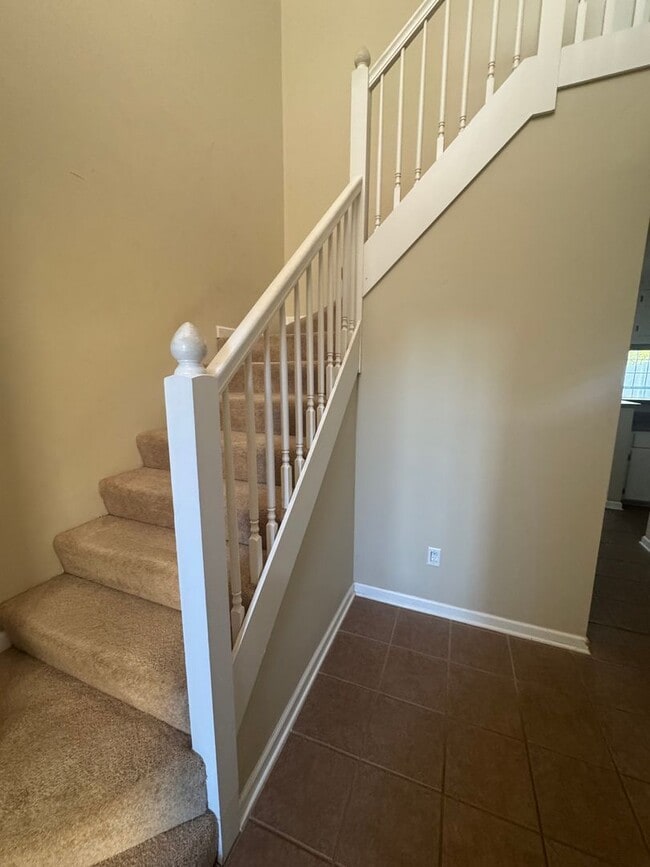 Photo - 119 Winthrope Ln Unit 1