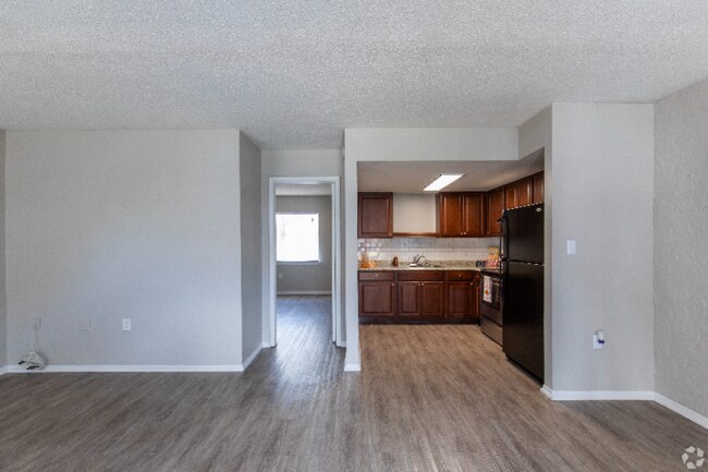 Photo - 3809 W Iowa Ave Unidad 03