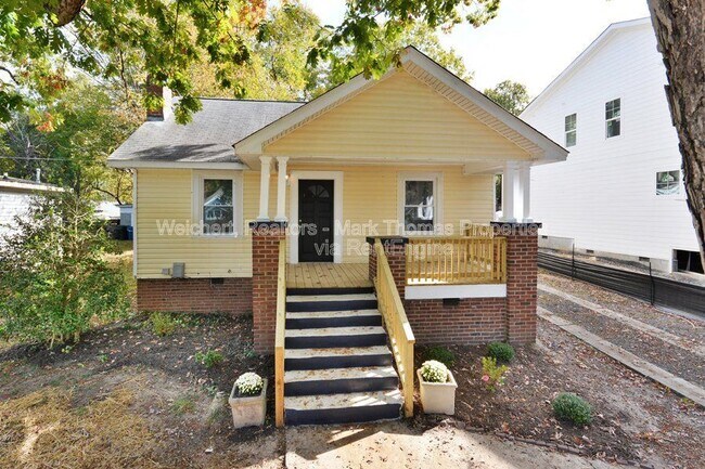 Photo - 216 N Guthrie Ave