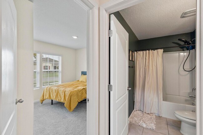 Photo - Sawmill Creek 4 bedroom!