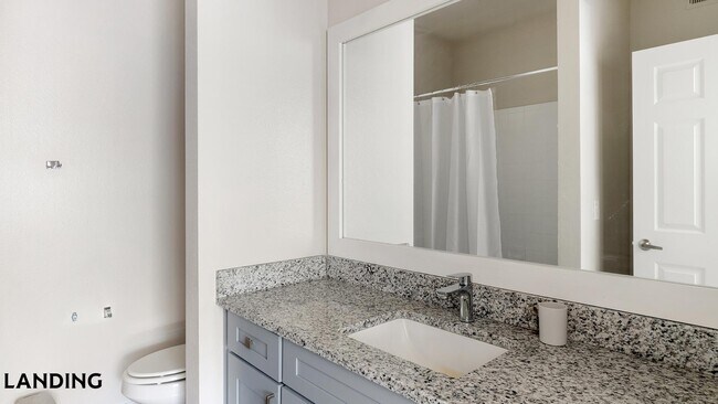 3232 N Garland Ave Unit 10-82BW