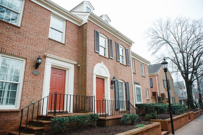 Photo - 510 N Poplar St