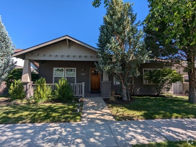 Building Photo - Gorgeous single-level 2x2 with an office\t... Rental