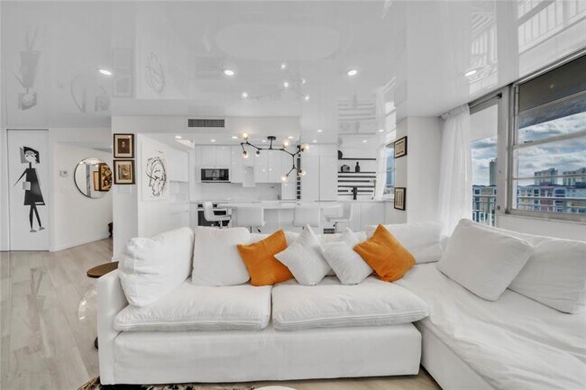 Photo - 250 174th St Unit 918 (AVAILABLE NOW)