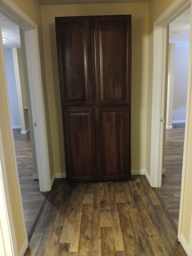 Photo - 606 W College St