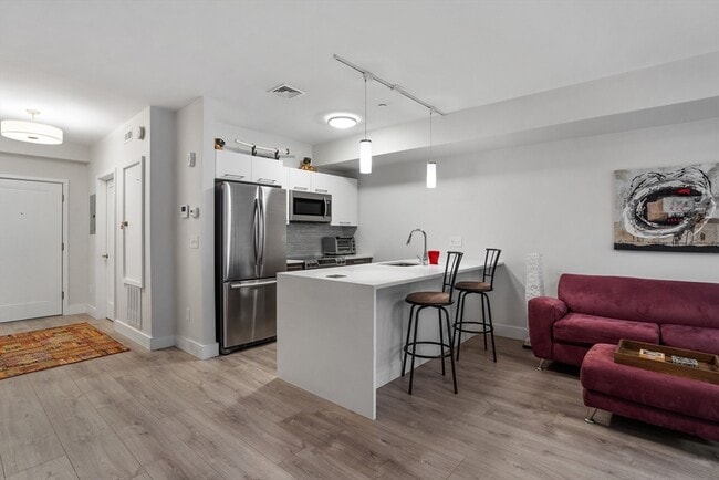 Photo - 70 S Bremen St Unit 207