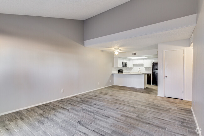 Building Photo - REMODELED 3 BEDROOM 2 BATH SINGLE LEVEL TO... Rental