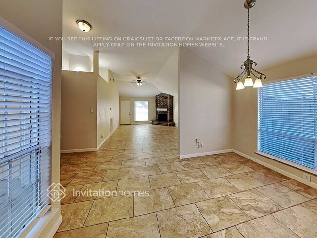 Photo - 19607 Lake Hollow Ln