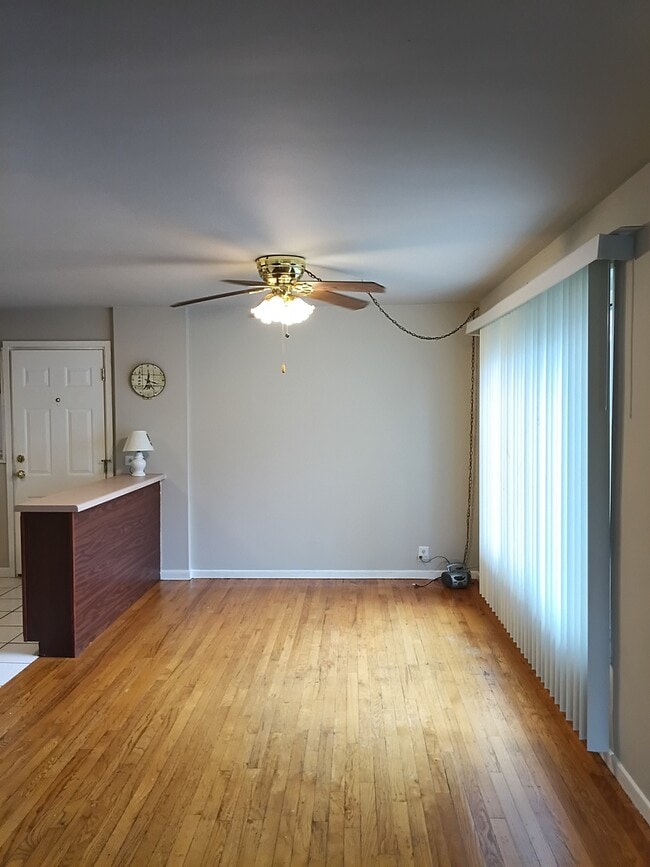 Photo - 13 Hemlock St