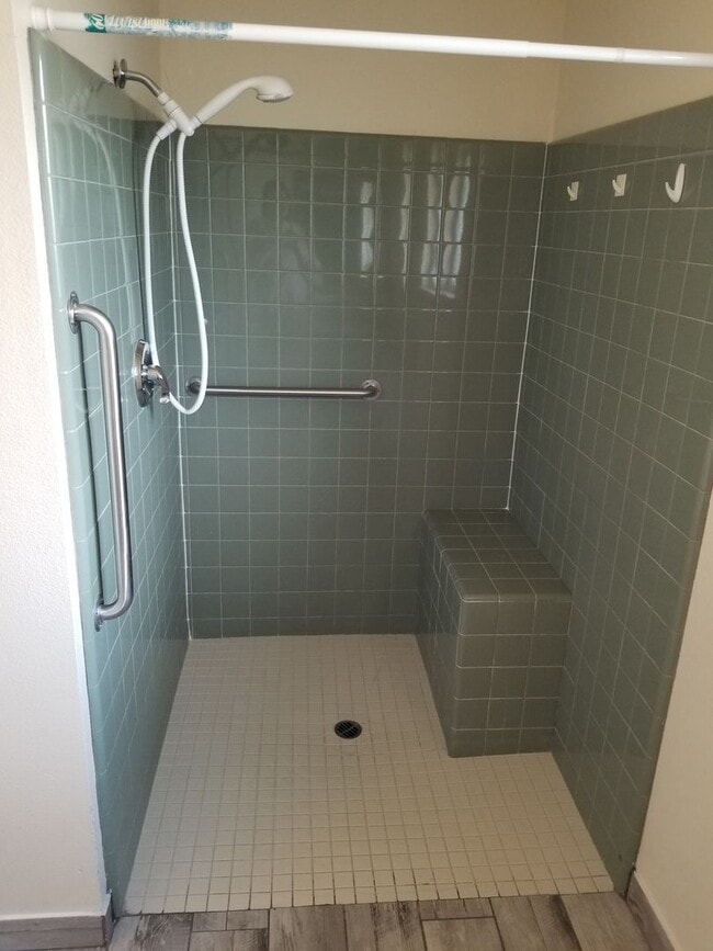 Photo - 2 Br 1 Ba available Now