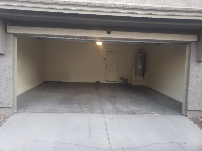 Photo - 5750 W Raymond St