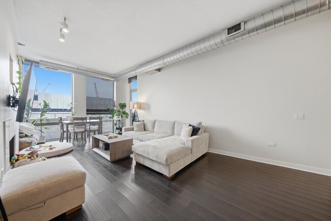 Photo - 720 N Larrabee St Unit 712