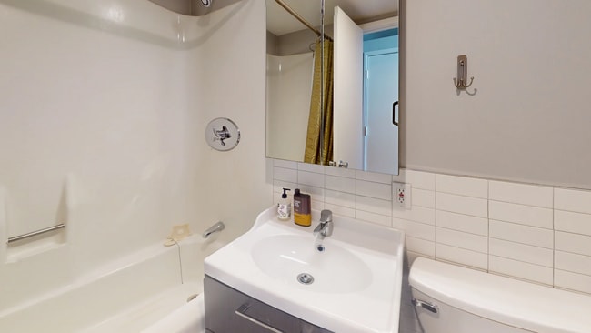 Photo - 12 Stoneholm St Unit 511