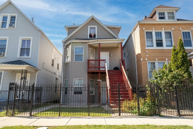 Building Photo - 4512 S Fairfield Ave Unit 3