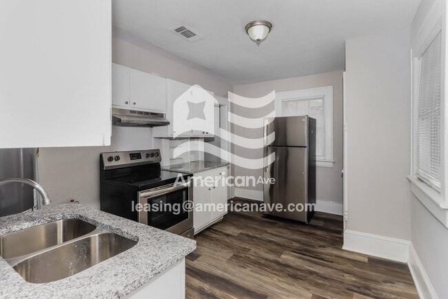 Photo - 1916 Beech Ave