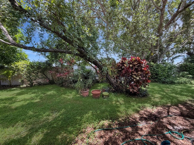 Photo - 2400 E Aragon Blvd