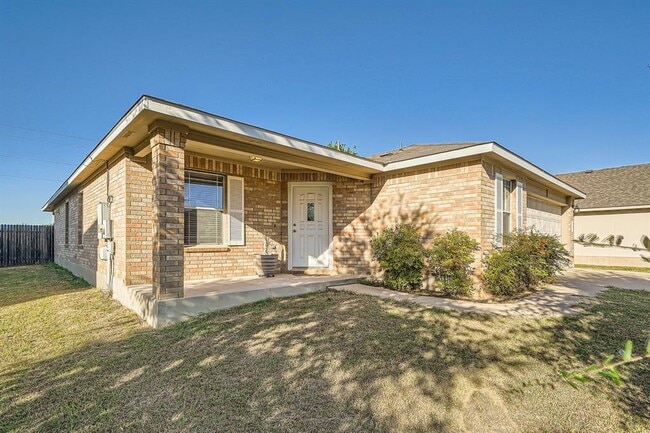 Photo - 137 Easy St