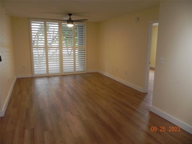 Photo - 577 SW 111th Ln Unidad 204
