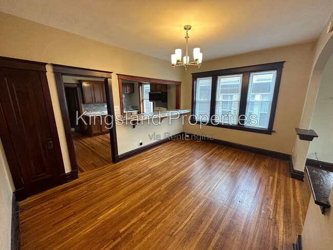 4947 Arsenal St Unidad 2e