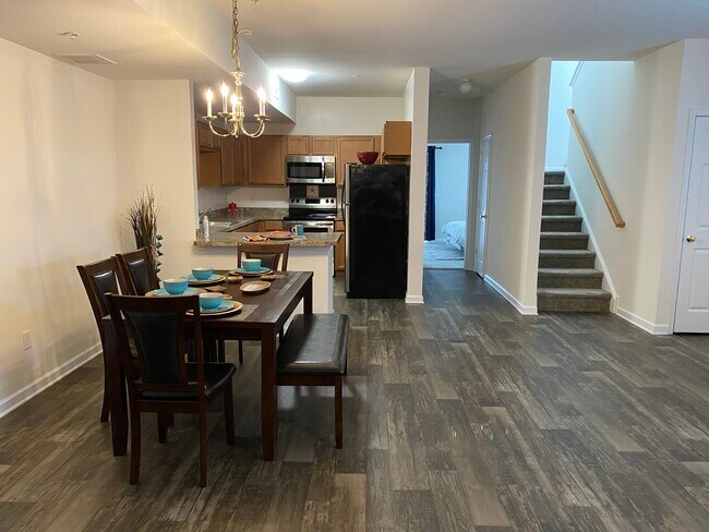 Upgraded lower level townhome