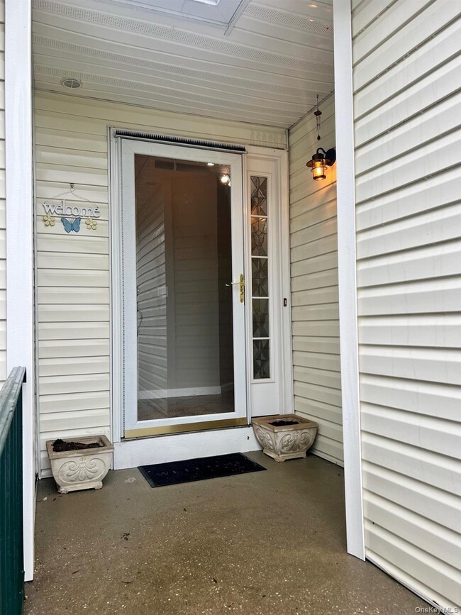 Photo - 703 Constance Ln