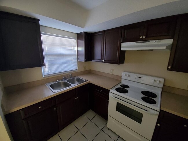Photo - 290 Flower Ln Unit 10