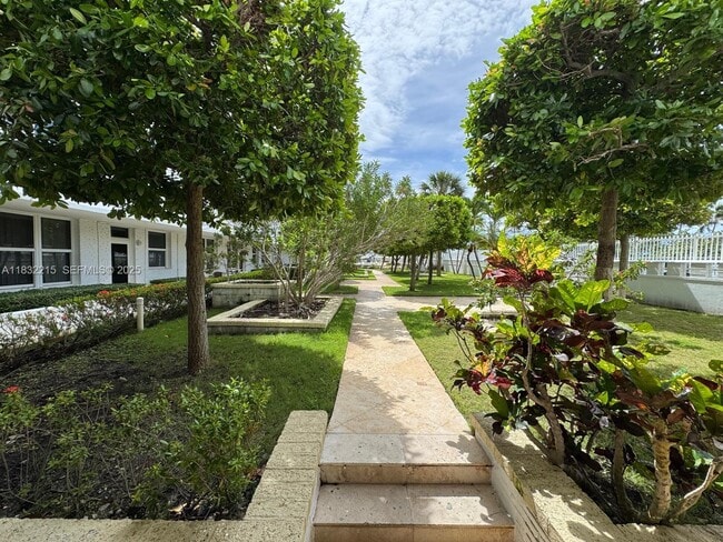 Photo - 4747 Collins Ave Unit 502