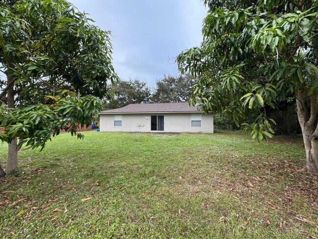 Photo - 865 17th Ln SW