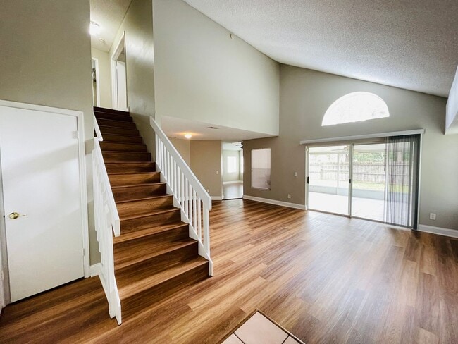 Photo - AMAZING HOME 3/2.5 on quiet cul-de-sac in East Orlando