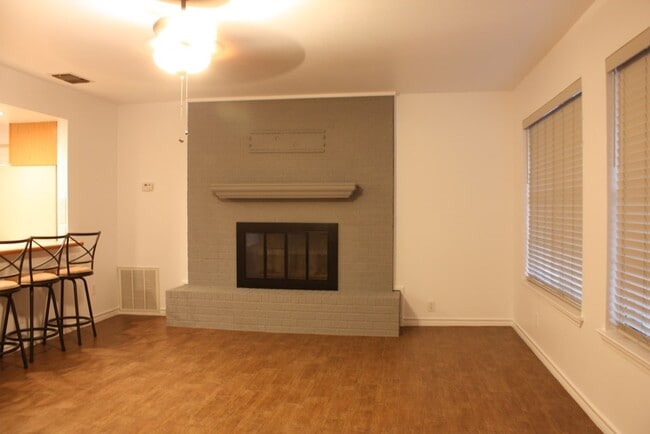 Photo - 1316 Carol Ann Dr