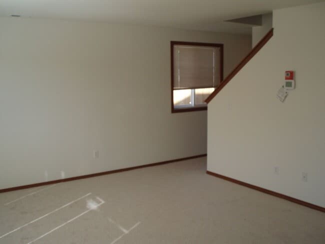 Photo - Hopkins - 1402 Unit B