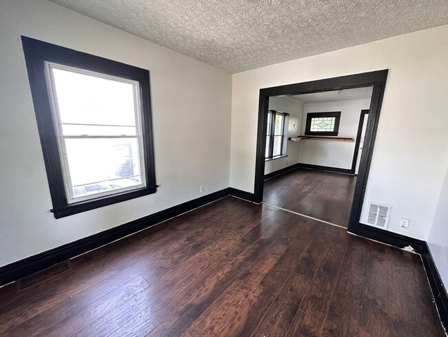 Photo - 4 bedroom, House