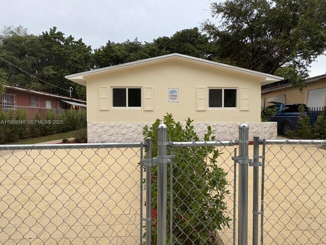 Photo - 5480 NW 4th Ave Unit 1