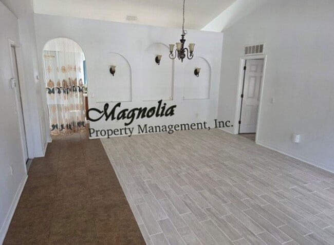 Photo - 1629 Pickard Cir